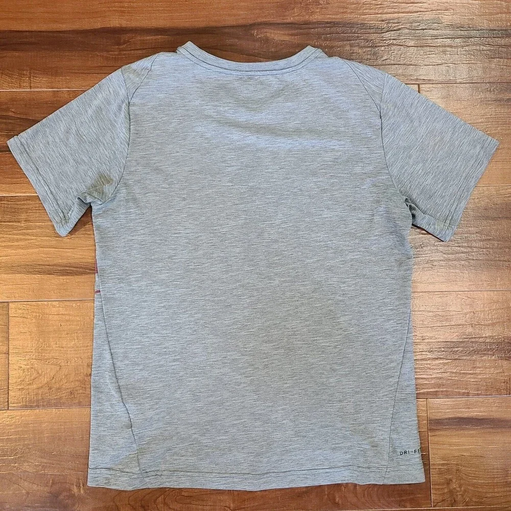 Nike Shirt Youth Kids XL Dry Fit Gray Sportswear Activewear Athleisure Casual‎
